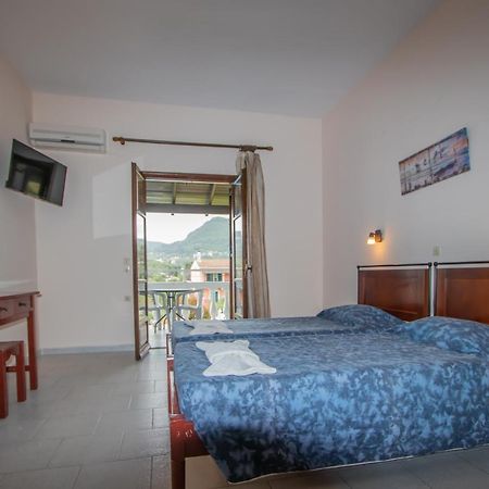 Zoi Apartmens Antonis Botsis เมซอนกิ ภายนอก รูปภาพ